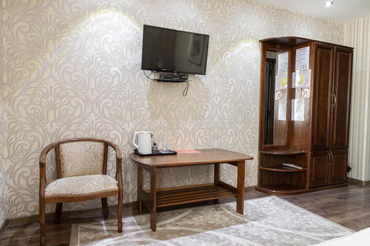 Nur M Hotel Tasjkent Buitenkant foto