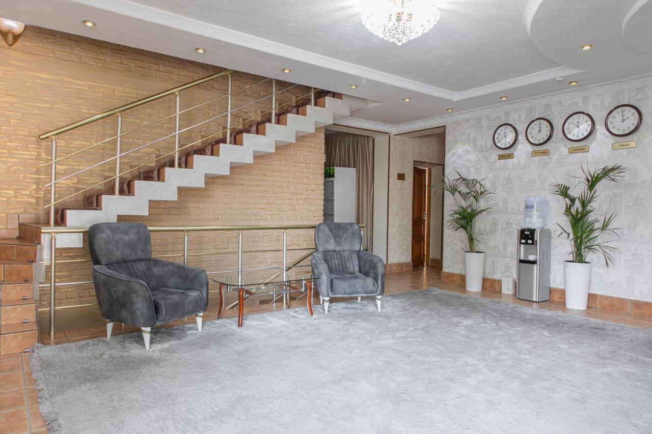 Nur M Hotel Tasjkent Buitenkant foto