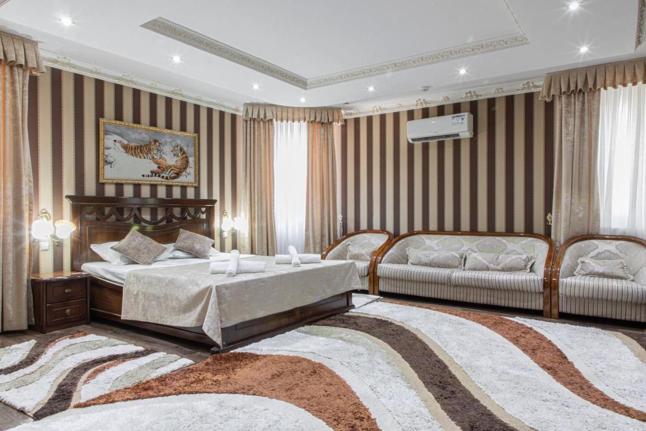 Nur M Hotel Tasjkent Buitenkant foto
